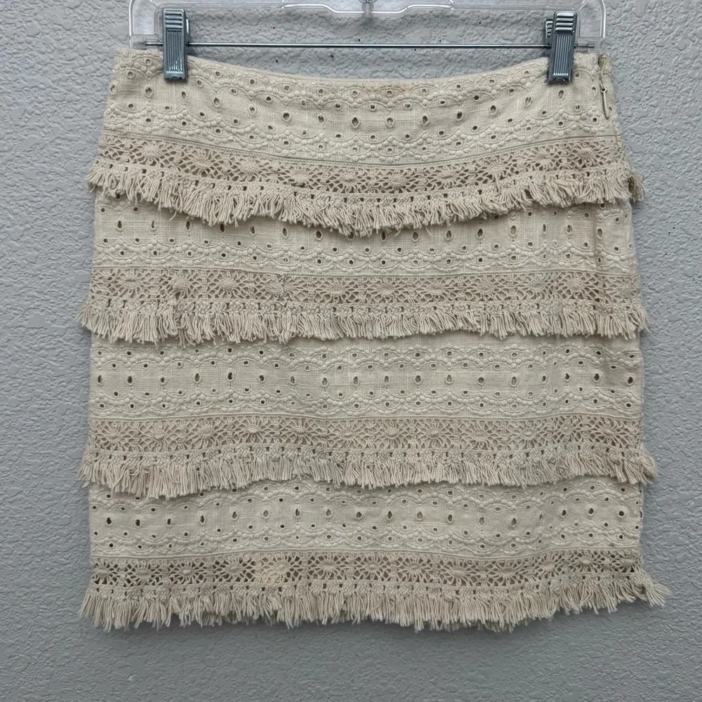 Anthropologie HD in Paris‎ Crochet Fringe Tiered Mini Boho Skirt Beige Size 2